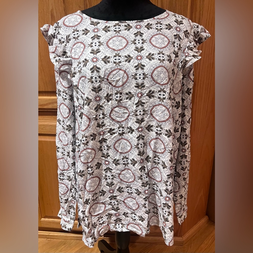 LOFT Medallion Print Ruffle Shoulder Bubble Hem Long Sleeve Blouse Top Size XL‎